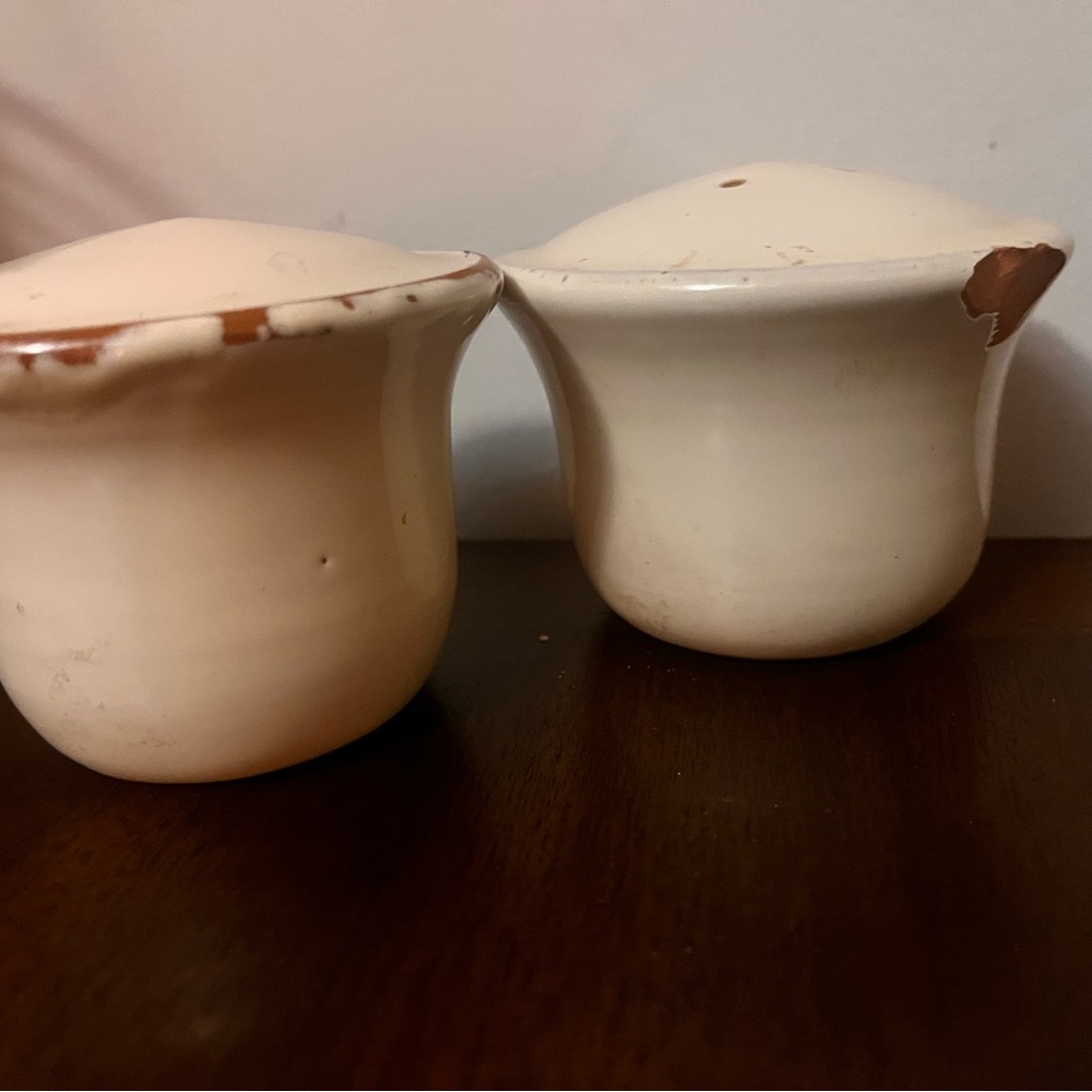 Elegant Cream Ceramic Art Pieces